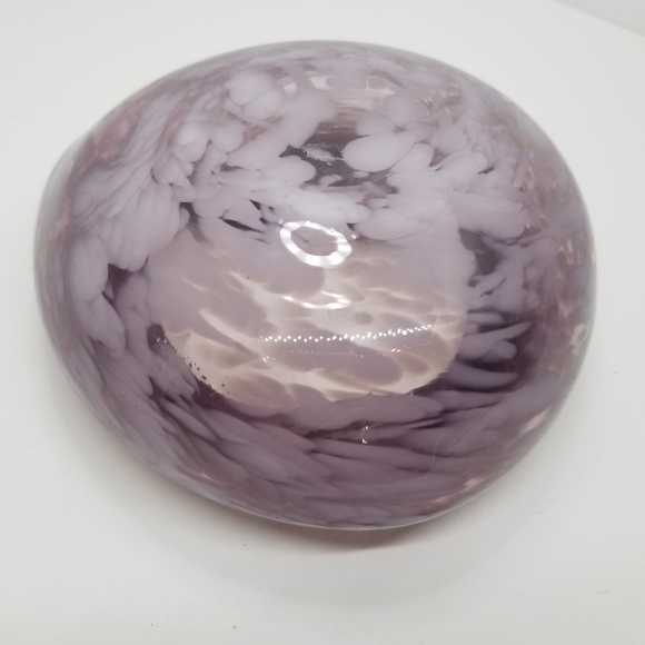 HANDBLOWN AND FOLDED GRAY ART ASHTRAY - Picture 3 of 3